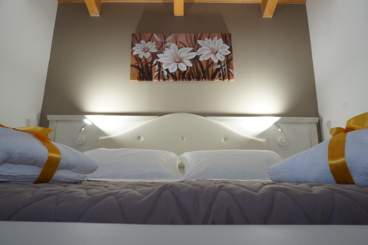 San Pietro Bed & Breakfast Mileto Екстериор снимка