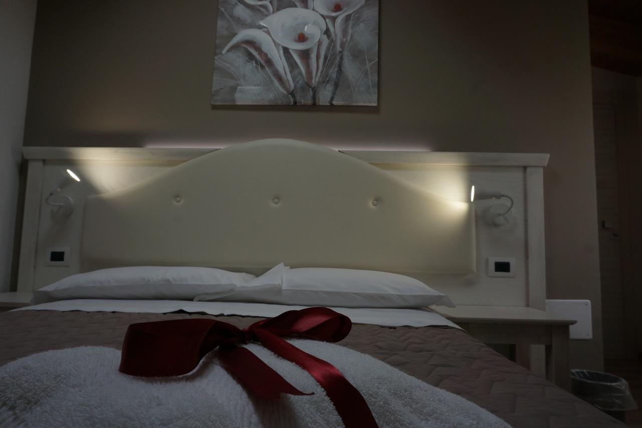 San Pietro Bed & Breakfast Mileto Екстериор снимка