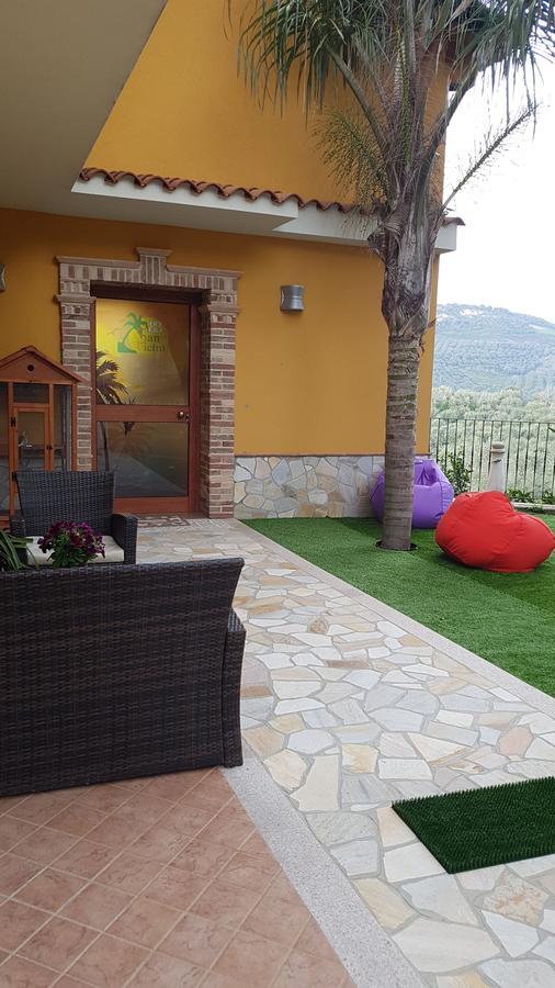 San Pietro Bed & Breakfast Mileto Екстериор снимка