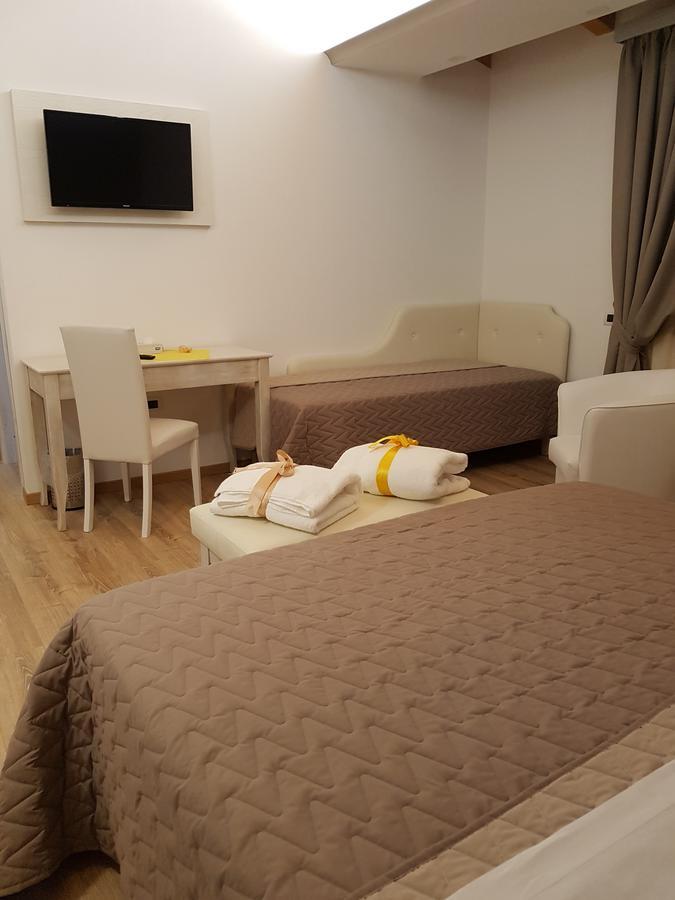 San Pietro Bed & Breakfast Mileto Екстериор снимка